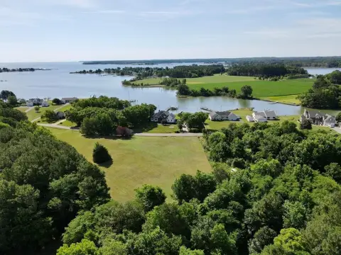 Residential Homesite in Kingscote Harbor