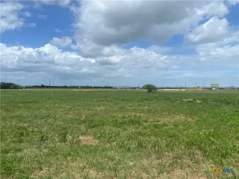 Prime Land in Victoria, TX