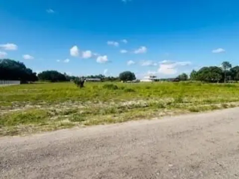 Residential Land in LaBelle, Florida