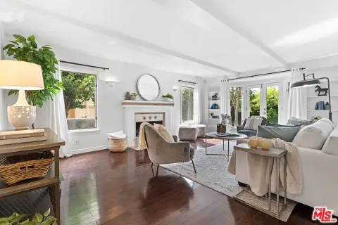 Maintained Duplex with Bonus Backyard