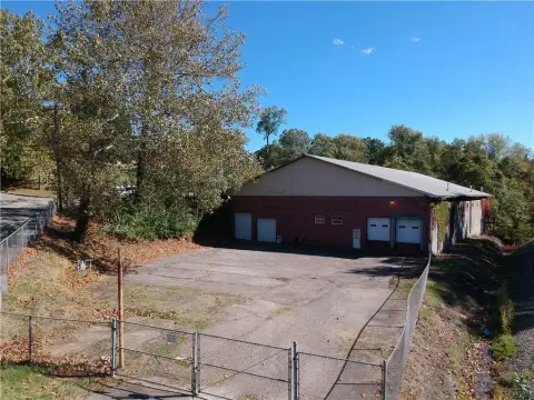 Fenced Flex Space with Loading Dock