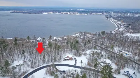 Land with Saratoga Lake Views