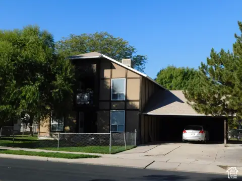 Duplex with Updated Interiors