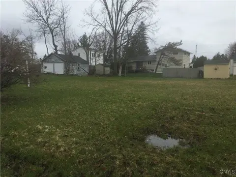 Land Near Oneida Lake