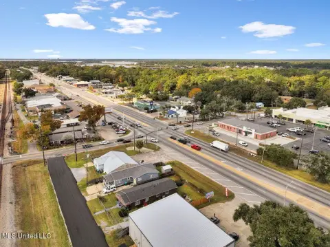 Prime Highway 90 Commercial Opportunity