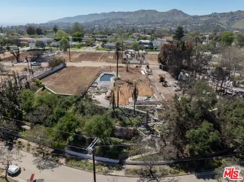 Prime Land in Pacific Palisades