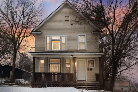 Duplex With Two Vacant Units