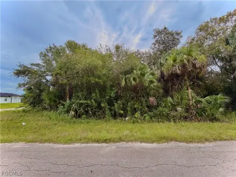 Lehigh Acres Corner Lot