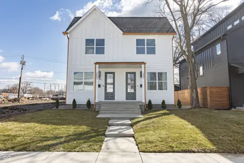 New Construction Duplex Near Monon