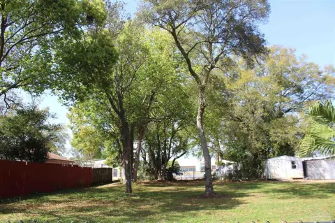 Residential Lot Near the Beach