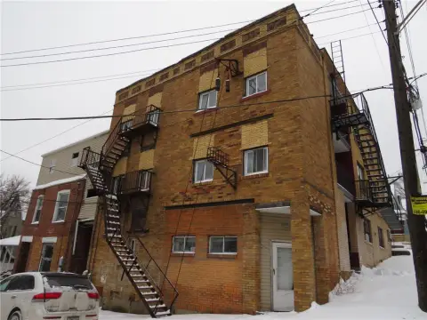 Multi-Family Building with Apts Zoning
