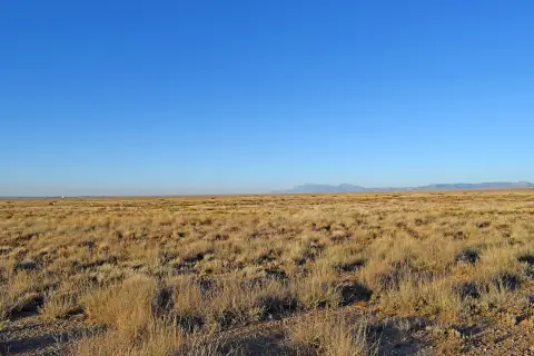Land in Los Lunas, NM