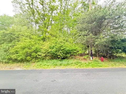 Land For Sale in Lusby