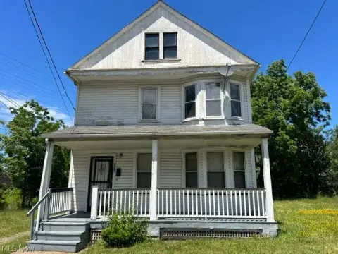 Single-Family Plus Rear Duplex