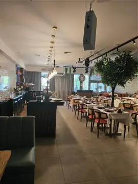 Turnkey Restaurant Opportunity, North Miami