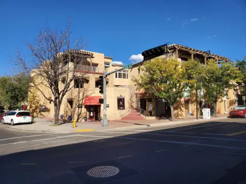 Santa Fe Commercial Space Available