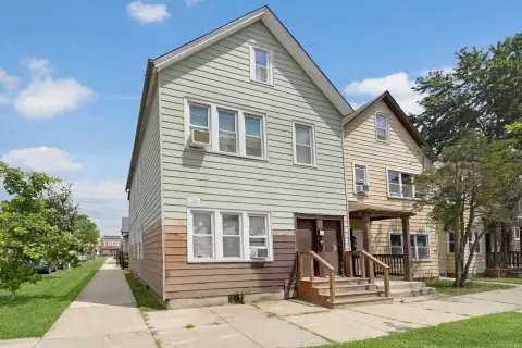 Corner 4-Unit Multi-Family Building
