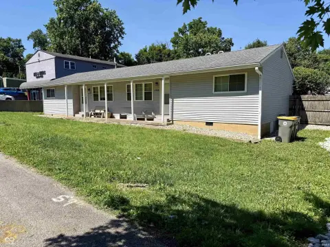 Single-Story Duplex