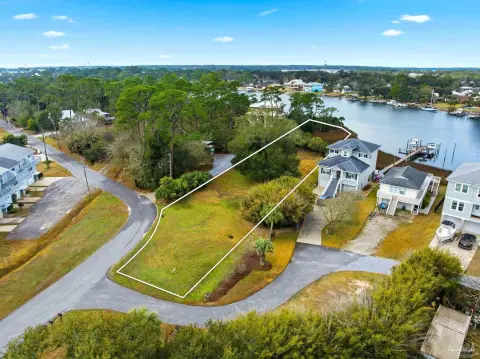 Waterfront Lot in Pensacola, FL
