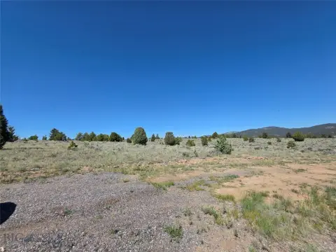 Montana Land in Rocker