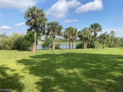 Lakefront Agricultural Land