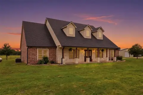 Sulphur Springs Farm/Ranch with Pool