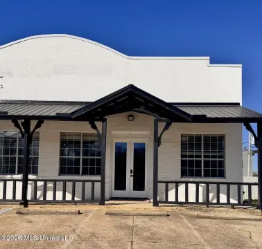 Gluckstadt Commercial Space For Rent