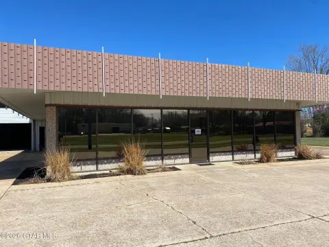 Warehouse Office Flex Facility