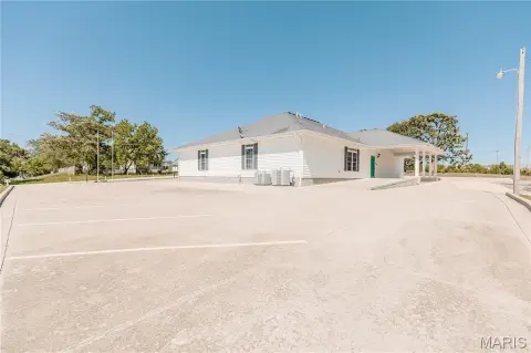 Versatile Mixed-Use Facility in Dixon