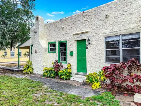 West Palm Beach Duplex Opportunity