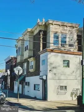 Mixed-Use Property in Philadelphia