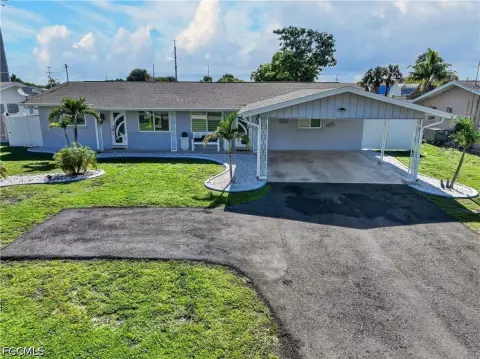 Updated Duplex with Outdoor Kitchen