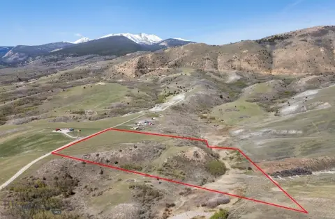 Montana Acreage with Creek Access