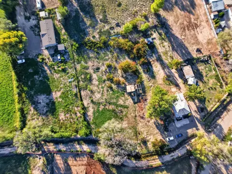 Equestrian Property with Stable
