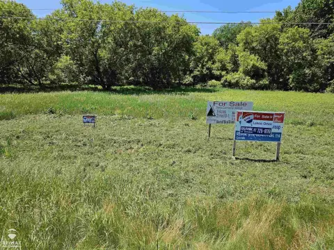 B-1 Zoned Commercial Land Parcel