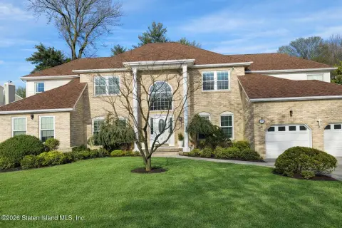 Luxury Two-Family Home, Staten Island