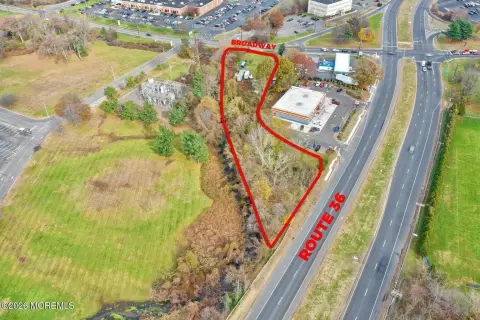 Commercial Lot with Dual Entrances