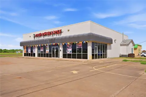 Freestanding Restaurant with Drive-Through