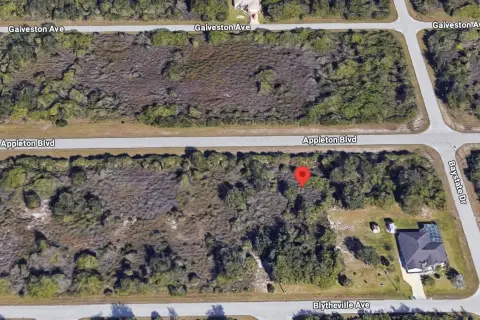 Residential Land in Port Charlotte