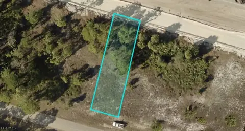 Commercial Lot in Fort Myers