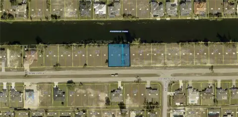 Waterfront Lot in Cape Coral