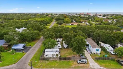 Rockport Commercial Lot with Pads