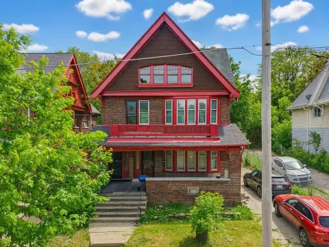 Vintage Brick Duplex with Expansion
