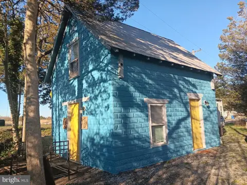 Remodeled Tiny House with Trailer