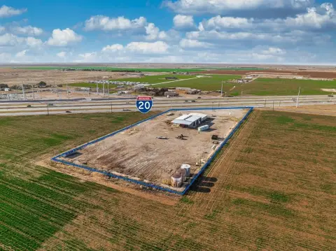 Stanton Commercial Facility on Acreage