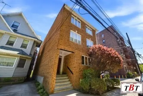 Spacious Multi-Family Residence in Brooklyn