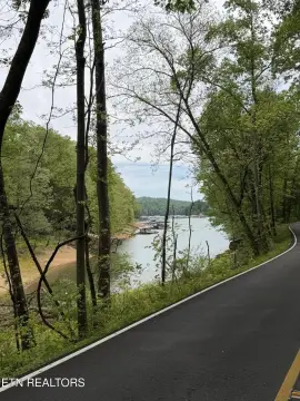 Unrestricted Lakeview Land in LaFollette