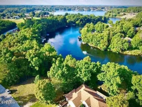 Holiday Lake Waterfront Land