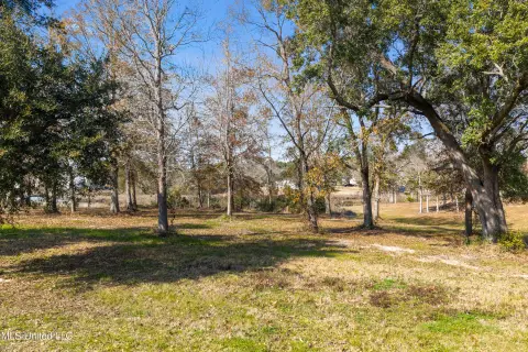 Waterfront Estate Lot with Views