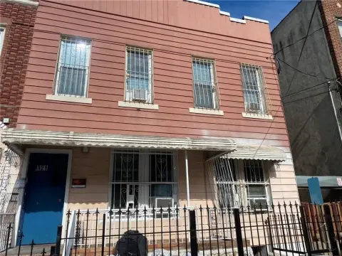 Brooklyn Multifamily Brick Building